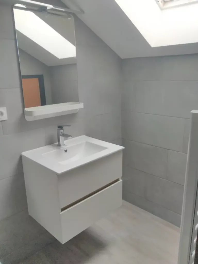 Goreau Renovation Couvreur Angouleme SDB D Apoint 1